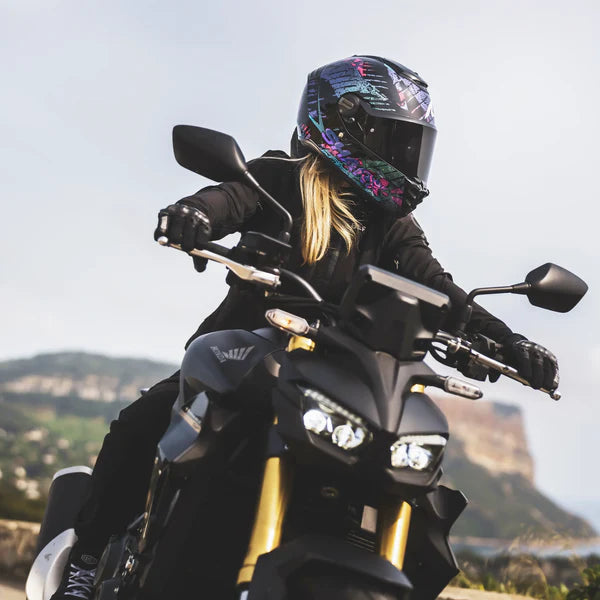 CASCO SHARK SPARTAN RS REPTAIA