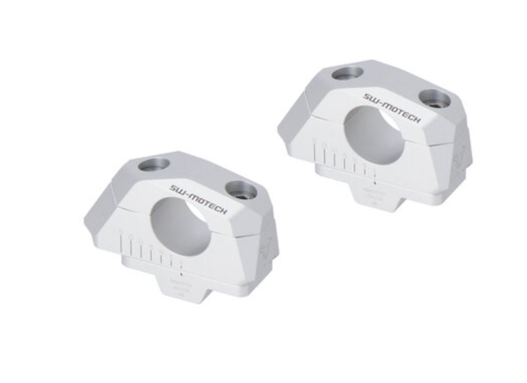 Riser manubrio inclinato regolabile per Ø28 A=28mm. Posa a 5/10/15/20/25/30 mm. Argento.