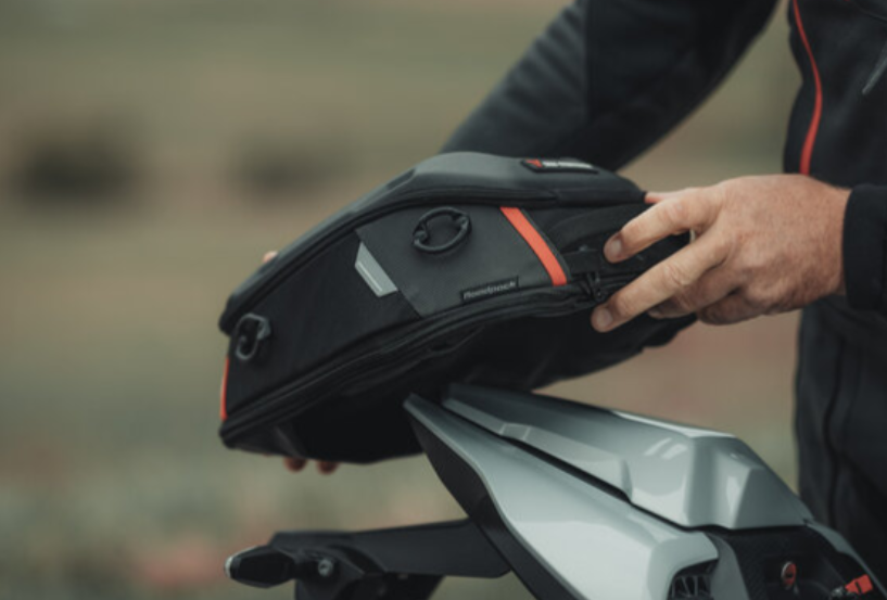 Borsa posteriore PRO Roadpack 1680D Nylon balistico. Nero/Antracite. 8-14 l.