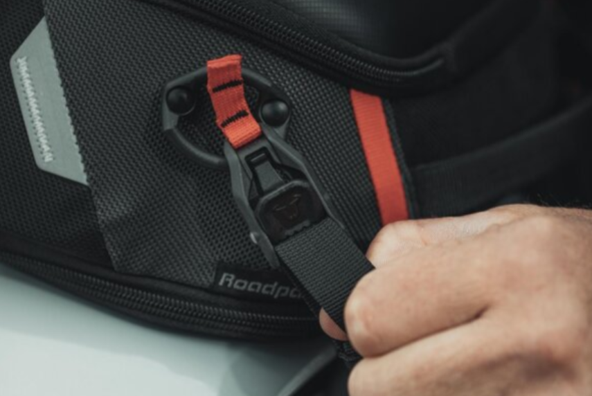 Borsa posteriore PRO Roadpack 1680D Nylon balistico. Nero/Antracite. 8-14 l.